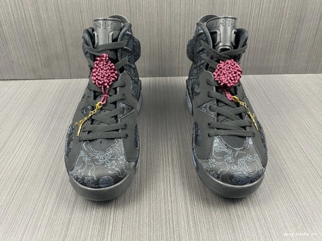 (W) DB9818-001 Triple 6 Black Jordan Retro SD 0730